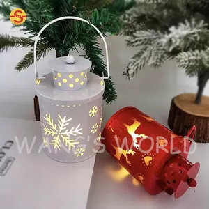 Diskon besar dekorasi dalam ruangan tempat lilin besi pegangan logam Natal lentera LED untuk hadiah Natal