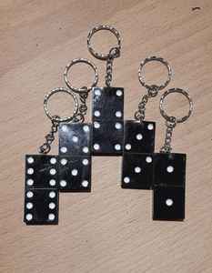 Porte-clés en résine fait main avec un design artistique clair, léger, durable, accessoire parfait pour un usage quotidien, cadeau - Product Image 5