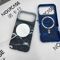 Coque robuste en carbone PC haute qualité pour iPhone 17 Pro Max avec aimant