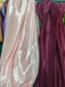 Cortina de Techo para Boda de Tela de Seda Helada Rosa con Volantes Ondulados, Tamaño Personalizado, Decoración de Techo, Cortinas de Satén, Tela de Dientes de Tiburón - Product Image 3