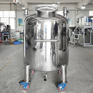 Réservoir de stockage et de mélange en acier inoxydable de <span class=keywords><strong>1000</strong></span> <span class=keywords><strong>litres</strong></span> d'<span class=keywords><strong>occasion</strong></span> LIENM pour liquide de parfum avec agitation pneumatique Dimensions personnalisables - Product Image 2