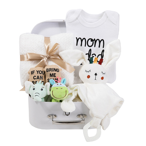 Regalos para Baby Shower, cesta de regalos para bebés, incluye manta para recién nacidos, manta de seguridad Lovey, juguete sonajero de madera, Baberos divertidos para bebés - Product Image 4
