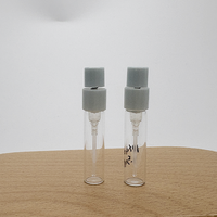 Mini flacon pulvérisateur cylindrique 1ml 1.5ml 2ml 2.5ml en verre transparent sérigraphié pour parfum et diffuseur à bâtonnets