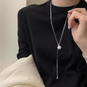 สร้อยคอแฟชั่นสไตล์เซียวเซียงเฟิง รุ่นกระเป๋าถือ 40+5 ซม. ประดับมุกน้ำจืด ดีไซน์สวยหวาน สร้อยคอประดับกระดูกไหปลาร้า - Product Image 1