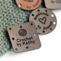 Étiquettes personnalisées en cuir avec logo pour articles pour bébés, étiquettes pour bonnets au crochet, étiquettes pour chapeaux tricotés à la main, étiquettes en similicuir PU