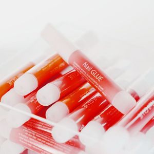 <span class=keywords><strong>Pegamento</strong></span> <span class=keywords><strong>para</strong></span> <span class=keywords><strong>Uñas</strong></span> <span class=keywords><strong>Acrílicas</strong></span> Easywell al Mejor <span class=keywords><strong>Precio</strong></span>, Mini <span class=keywords><strong>Pegamento</strong></span> Rosa de 2 ml de Larga Duración, Gel <span class=keywords><strong>para</strong></span> <span class=keywords><strong>Uñas</strong></span> al por Mayor - Product Image 2