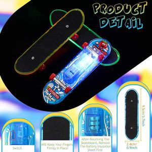 LED 18 pièces <span class=keywords><strong>finger</strong></span> <span class=keywords><strong>skate</strong></span> rampa, vente en gros <span class=keywords><strong>finger</strong></span> skateboard gris 26mm, jouet <span class=keywords><strong>finger</strong></span> skateboard <span class=keywords><strong>avec</strong></span> <span class=keywords><strong>rampe</strong></span> - Product Image 3
