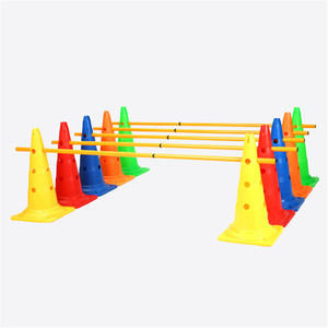 Hurdles d'athlétisme réglables, écologiques et durables en PP orange, cônes d'entraînement et poteaux d'agilité - Product Image 1