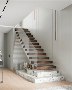 <span class=keywords><strong>Escalier</strong></span> flottant durable avec garde-corps <span class=keywords><strong>en</strong></span> verre transparent et marches <span class=keywords><strong>en</strong></span> bois de chêne Support de poutre <span class=keywords><strong>en</strong></span> acier solide pour les intérieurs contemporains - Product Image 6