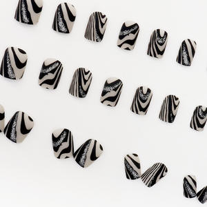 W1053 2025 Style français Texture mate Spice Girls Hill Pattern Poudre chatoyante Ondulation noire Acrylique Couverture complète Nail Tips - Product Image 4