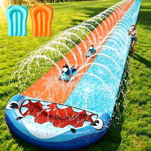 Tobogán Acuático Doble de PVC con Temática de Tiburón MAKE WAVES de 15 Metros con Aspersor y 2 Tablas para Niños, para Carreras en el Patio Trasero - Product Image 1