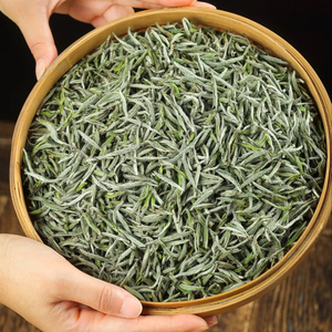 Baihao Yinzhen Té Blanco chino calidad superior orgánico Imperial venta al por mayor Fujian plata aguja <span class=keywords><strong>Fu</strong></span> <span class=keywords><strong>Ding</strong></span> hecho a mano suelto primavera té - Product Image 2
