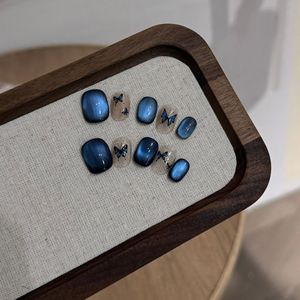 10 faux ongles magnétiques œil de chat <span class=keywords><strong>bleu</strong></span> foncé faits à la main, motif papillon scintillant, courts, carrés, artificiels, à pression, couvrance totale - Product Image 5