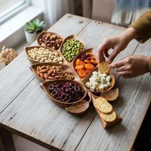 Plateau à collation de Noël en <span class=keywords><strong>bois</strong></span>, plateau décoratif pour fruits de fête, plateau en <span class=keywords><strong>bois</strong></span> massif compartimenté pour servir les collations - Product Image 2