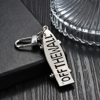 Porte-clés scooter, sac de style punk, pendentif voiture Promotion Cadeau Skateboard porte-clés