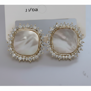 Fascinante Paquete de joyería de seis piezas que incluye pendientes de perlas para una aventura de moda - Product Image 1