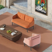 Canapé-lit modulaire en tissu de style européen, design personnalisé, rembourrage doux, structure en bois pour hall d'hôtel de luxe et entreprises