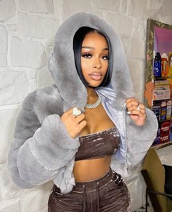 Giacche corte da donna <span class=keywords><strong>in</strong></span> <span class=keywords><strong>pelliccia</strong></span> <span class=keywords><strong>sintetica</strong></span> alla moda <span class=keywords><strong>cappotto</strong></span> solido <span class=keywords><strong>con</strong></span> <span class=keywords><strong>cappuccio</strong></span> <span class=keywords><strong>in</strong></span> <span class=keywords><strong>pelliccia</strong></span> lunga giacche a maniche lunghe - Product Image 2