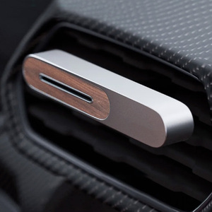 <span class=keywords><strong>Perfume</strong></span> de Metal Personalizado para Coche Ambientador de Aire Difusor de Ventilación de Coche con Sublimación de Aceite Esencial Clip de Ventilación - Product Image 1