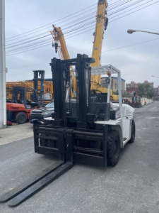 Chariot élévateur TCM d'occasion de 5 tonnes, bon état, prix bas, 3 tonnes, 5 tonnes, 7 tonnes, 10 tonnes, 15 tonnes, 20 tonnes, 25 tonnes - Product Image 2