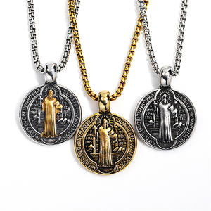<span class=keywords><strong>Collier</strong></span> pendentif médaillon en métal religieux rond avec croix de Jésus, Saint Benoît, bijoux catholiques - Product Image 1