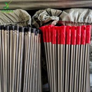 Manche de <span class=keywords><strong>balai</strong></span> en acier inoxydable en gros 100/120/150cm, tige métallique antirouille pour nettoyage, Palo De Escoba YINGJIA - Product Image 1