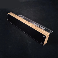 Panneau publicitaire lumineux LED double face en acrylique transparent avec base imitation bois, carte de table de bureau, logo personnalisé en acrylique
