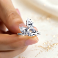Bague de Mariage Exquise LImo Luxury en Or 18K avec Diamant de Laboratoire Poire 1CT D VVS2 Certifié IGI, Empilable et Personnalisable pour Femme