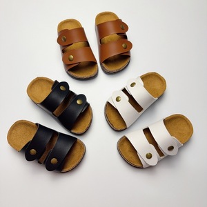 Sandales de plage pour enfants en cuir PU tendance, vente en gros, mignonnes pour les garçons et les filles - Product Image 2