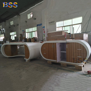 Smart Boss Office <span class=keywords><strong>Table</strong></span> Idea Contemporary Ceo Desk Elegante forma redonda <span class=keywords><strong>Executive</strong></span> Office Desk Mesa y cajones - Product Image 6