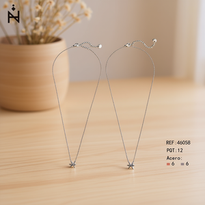 Collana con ciondolo Zi Star in acciaio inossidabile dal design minimalista per donna, placcata in oro, da indossare tutti i giorni - Product Image 3