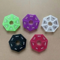 Boîte ronde mignonne en plastique, petite et portable, fonctionnelle, pour 7 jours, ODM/OEM