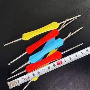 Ganchillo de doble punta con diseño de flor de ciruelo, ganchillo para tejer suéteres, fuente mayorista para tiendas de dólar y vendedores ambulantes. - Product Image 2