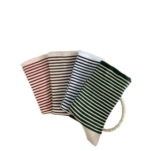 Chaussettes mi-mollet pour femmes, rayées, respirantes, en fibre de polyester, absorbant la transpiration, résistantes aux odeurs, style jeune - Product Image 4