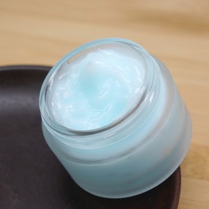 Plantes naturelles de beauté <span class=keywords><strong>Super</strong></span> <span class=keywords><strong>Hydratant</strong></span> Peau Blanchissant Crème pour le <span class=keywords><strong>Visage</strong></span> en Vrac - Product Image 1