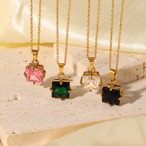 Nouvelle mode 18K plaqué or acier inoxydable carré cubique Zircon pendentif collier pour femmes étanche bijoux en gros 2023 - Product Image 1