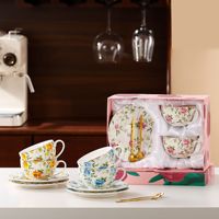 Ensemble tasse et soucoupe à latte en céramique de style nordique floral, luxe léger, 250 ml, emballage cadeau de haute qualité, vente en gros disponible, cadeaux