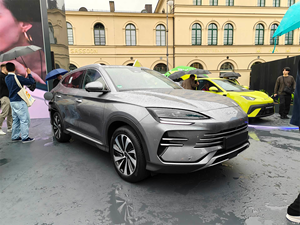 BYD <span class=keywords><strong>Song</strong></span> PLUS Seal U 2025 DM-I EV Smart Edition ใหม่ Energy 4ประตู5-seater ซีดาน520-1415กม. nedc Range รถใหม่ - Product Image 2