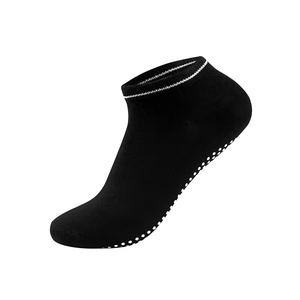 Chaussettes de yoga antidérapantes personnalisées pour femmes, chaussettes de sport et de danse d'intérieur, chaussettes en silicone avec logo personnalisé, haute qualité - Product Image 3