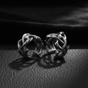 Pendiente de Oreja Unisex Impermeable con Espina Retorcida, Sin Perforación, Plateado Envejecido, Único, Moderno, Gótico, Regalo - Product Image 2