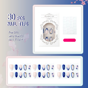 Faux ongles courts en amande pour femmes, à porter au quotidien, style français, avec fleurs bleues dessinées à la main et clous dorés, à presser, pour femme de bureau - Product Image 4