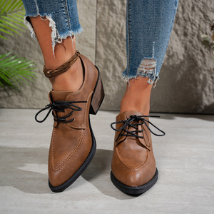 รองเท้าหนังทรงเรโทรแบบสวม รุ่นใหม่สำหรับฤดูใบไม้ผลิ ไซส์ใหญ่ หัวแหลม แบบผูกเชือก สไตล์อังกฤษ รองเท้าส้นสูงสำหรับผู้หญิง ไซส์ 43 - Product Image 2