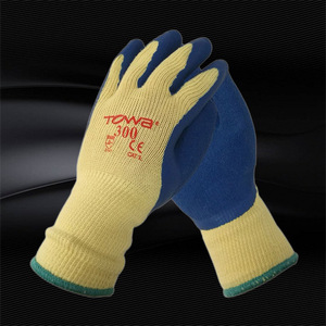 ถุงมือป้องกันนิรภัยเคลือบไนไตรล์ Towa 300 กันลื่น ทนต่อการเสียดสี ทนต่อการบาด ทนต่อการสัมผัสกับน้ำมัน เหมาะสำหรับงานในโรงงาน - Product Image 1