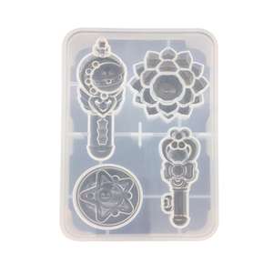 M11693 <span class=keywords><strong>Sailor</strong></span> <span class=keywords><strong>Moon</strong></span> Bac à Glace Shapeshifting Robot <span class=keywords><strong>Baguette</strong></span> Magique Tenue d'Aromathérapie Moule en Silicone Résine de Gypse - Product Image 3