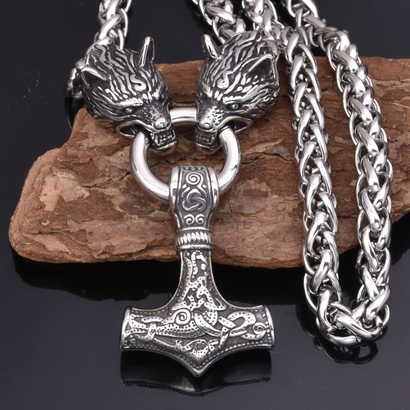 Ciondolo in argento + catena in argento