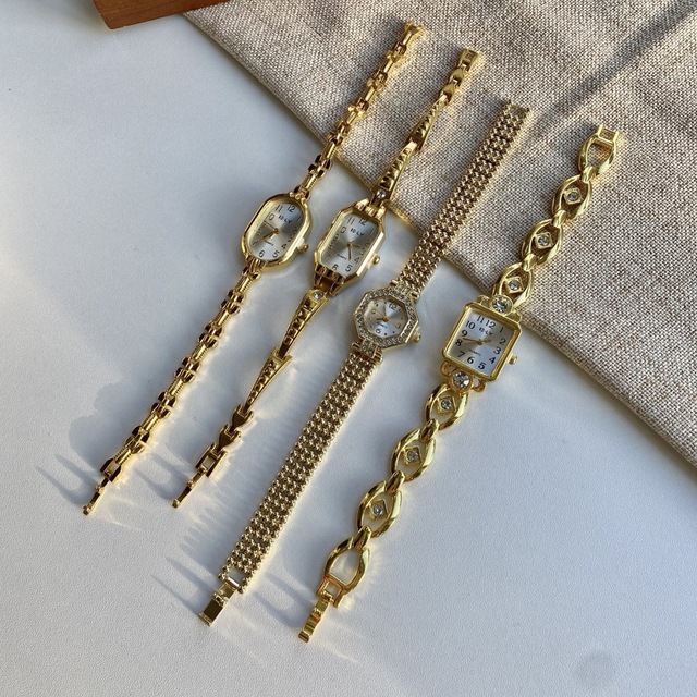 Vintage Women Quartz Watches Stainless Steel Gold Plated Diamond-Encrusted Square Round Watch