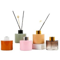 Bouteilles diffuseurs d'arômes haut de gamme sans flamme en verre sodocalcique, personnalisables pour la vente en gros transfrontalière, pour la décoration intérieure/extérieure d'hôtels, options DIY