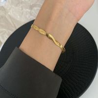 Bracelets minimalistes en acier inoxydable, bijoux plaqués or 18 carats, chaîne serpent torsadée, bracelet pour femmes