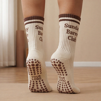 Chaussettes de yoga en coton pour femmes, personnalisées, antidérapantes, mi-mollet, pour Pilates et fitness, avec grip