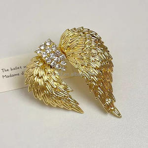 Винтажное золотое кольцо с перьями и открытым дизайном для женщин, элитное банкетное кольцо с высококачественными стразами - Product Image 4